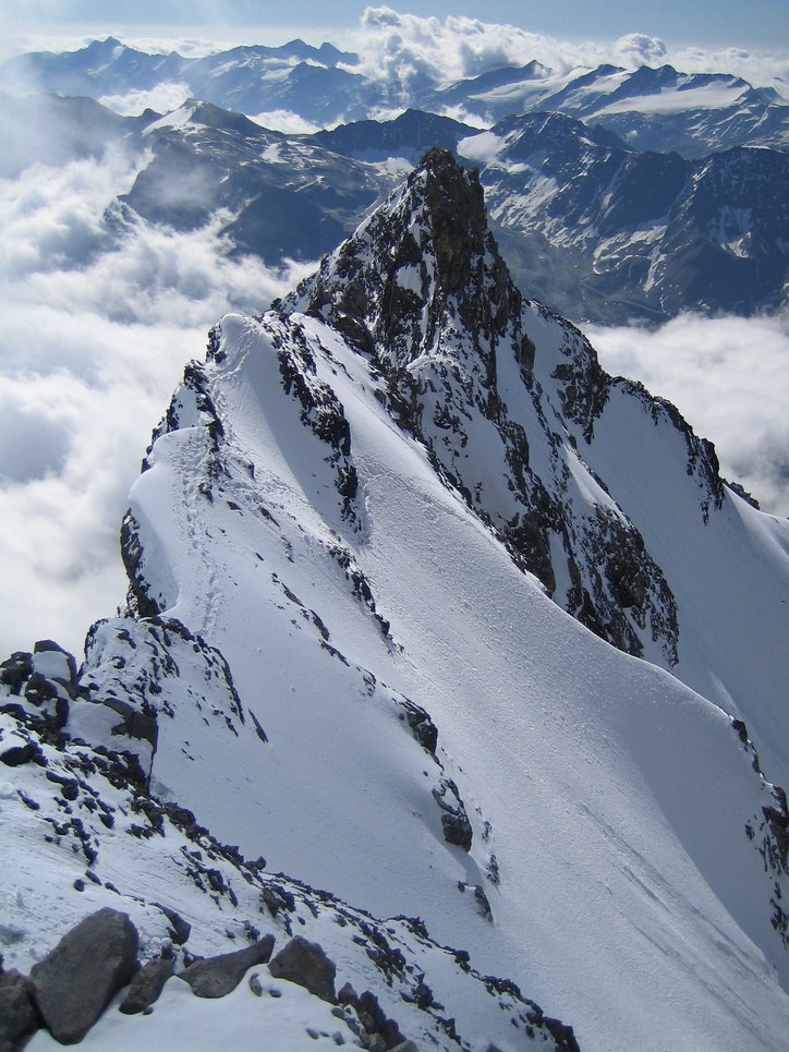Ortler via Hintergrat: looking back toward Hintergrat ridge Ortler via Hintergrat: looking back toward Hintergrat ridge