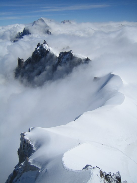 Aiguille du Midi: Aiguille du Plan (3673 m) with Midi Plan ridge